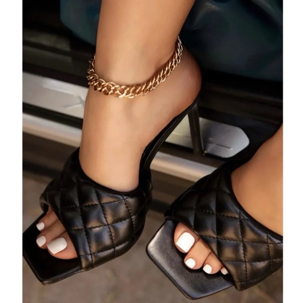 Black Quilted High Heels - Picture 2 of 8